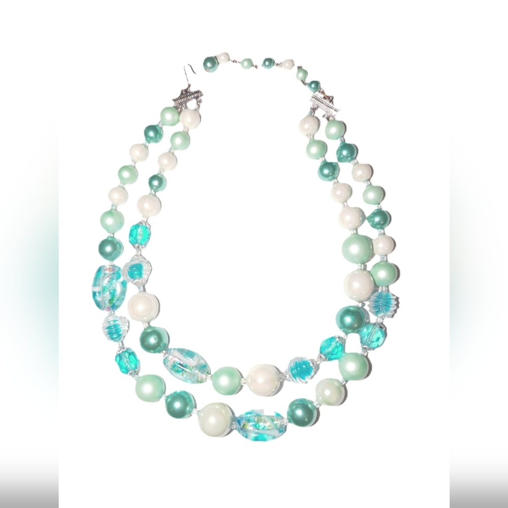 Turquoise Green/Blue and White Bead Necklace